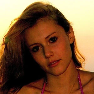 Julianna Guill