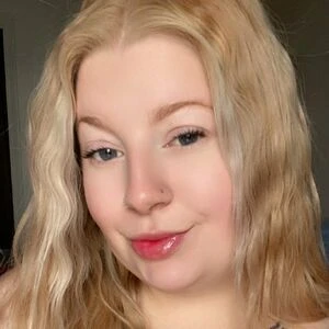 blueeyedblondee