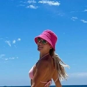 _Laura.l_