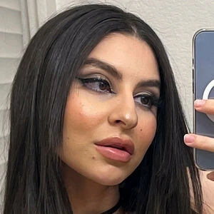 Nina North