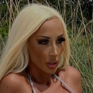 Holly Deacon