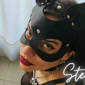 stefanihotsnakefree