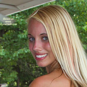 Dana Adiva